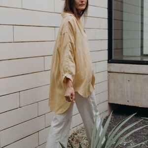 Esby Apparel Chelle Top in Brulee